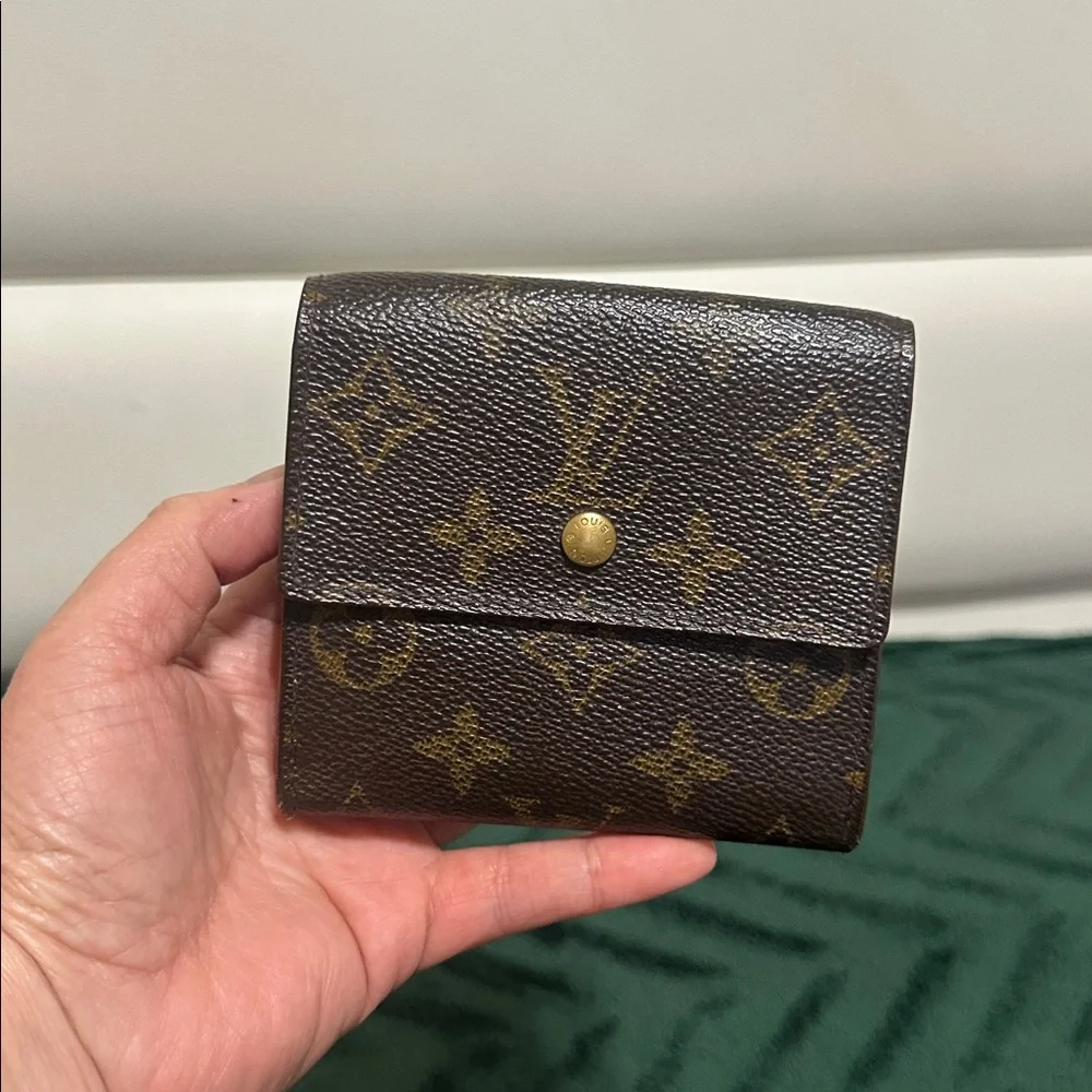 Louis Vuitton Monogram Compact Trifold Wallet - Picture 12 of 12